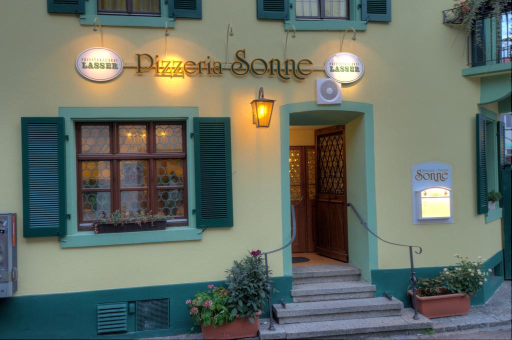 Hotel Sonne Staufen im Breisgau Bagian luar foto